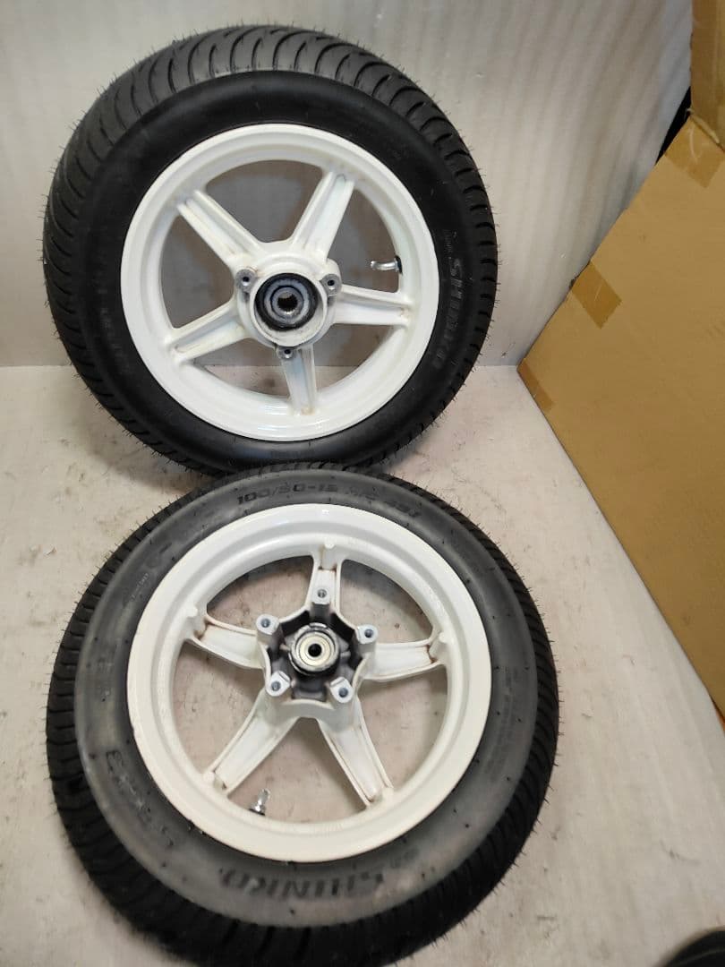 専用 4型5型 シグナスX 純正前後ホイール 希少なホワイトホイール のみ