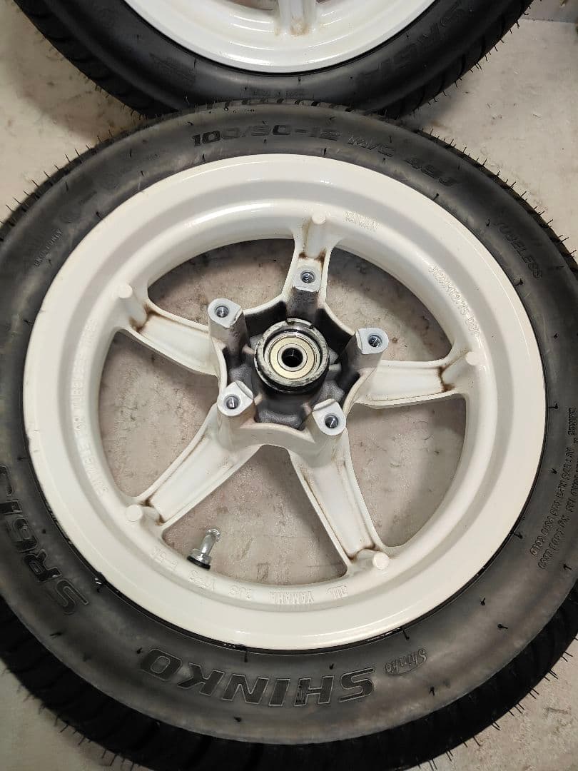 専用 4型5型 シグナスX 純正前後ホイール 希少なホワイトホイール のみ