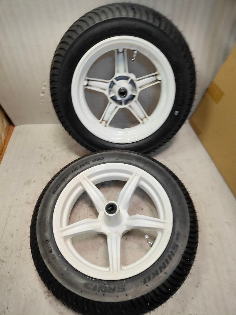 専用 4型5型 シグナスX 純正前後ホイール 希少なホワイトホイール のみ