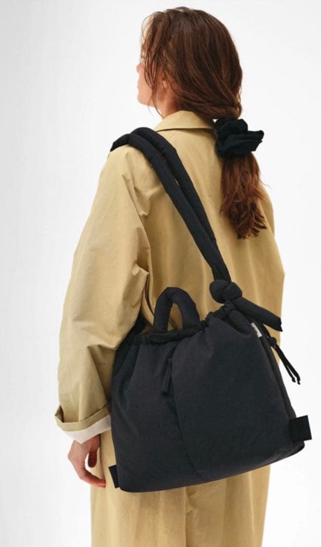 ona soft bag ショルダーバッグ　ブラック