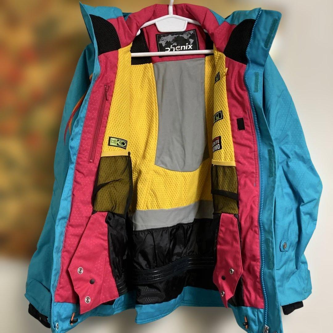 レディース　スキーウェアー