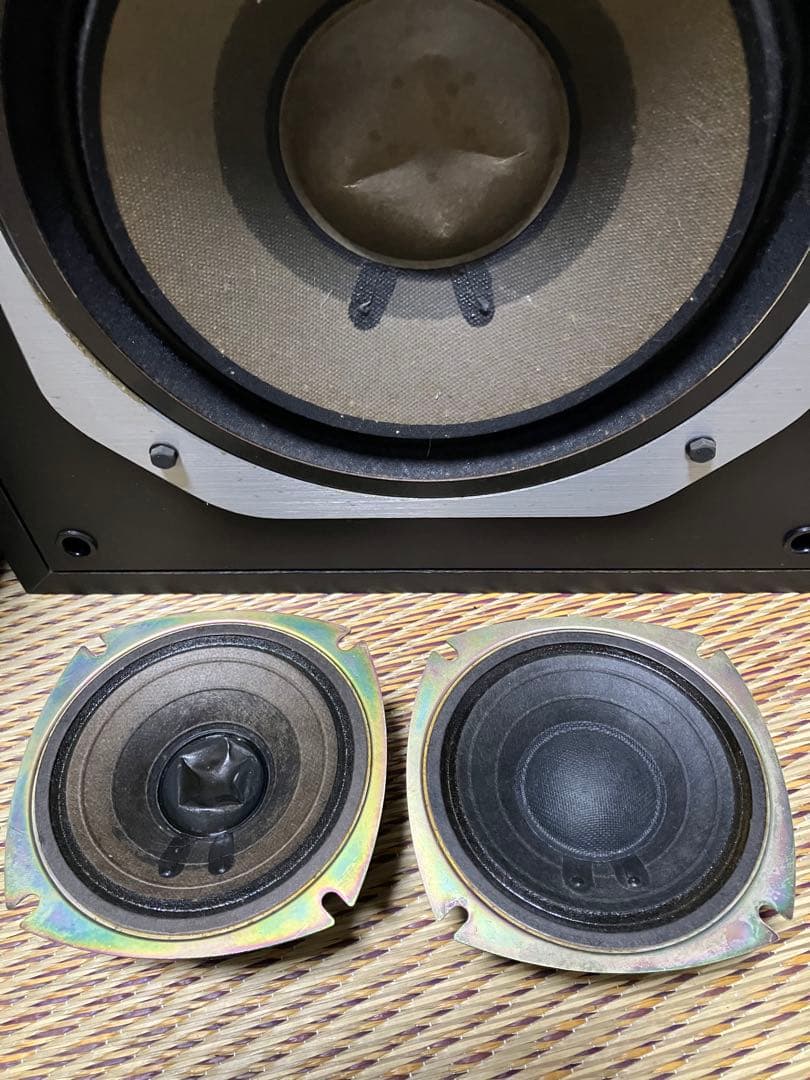 【3日間の決算バーゲン】《完動品》 ダイアトーンDS-28B 3ウェイ。　①Ｒ側