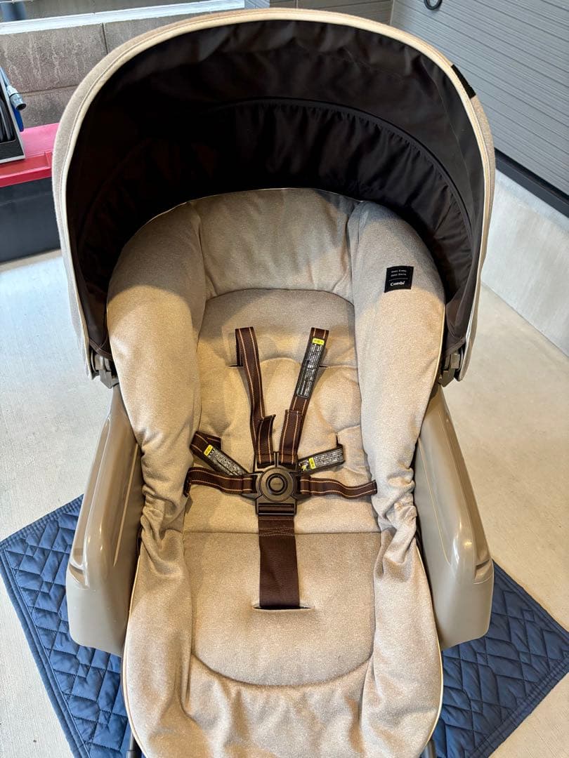 【美品】Combi コンビ ホワイトレーベル ネムリラ AT BEDi