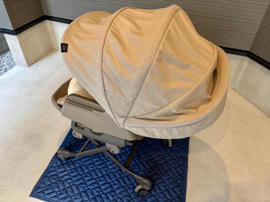 【美品】Combi コンビ ホワイトレーベル ネムリラ AT BEDi