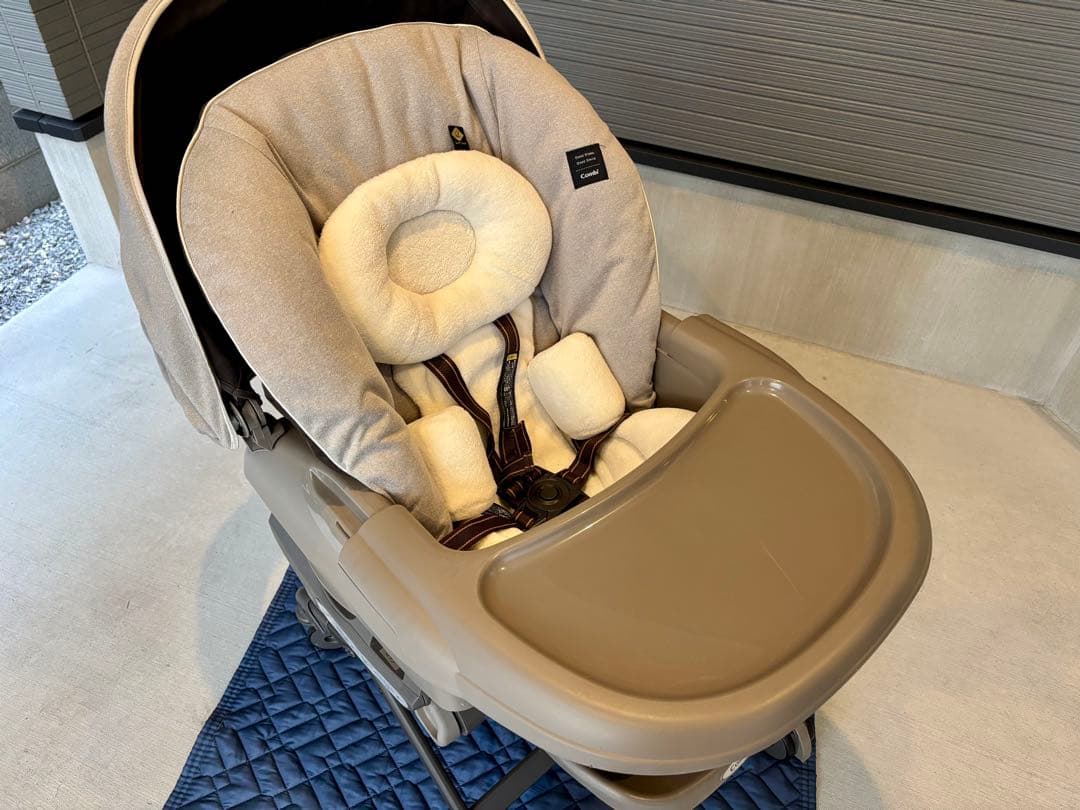 【美品】Combi コンビ ホワイトレーベル ネムリラ AT BEDi