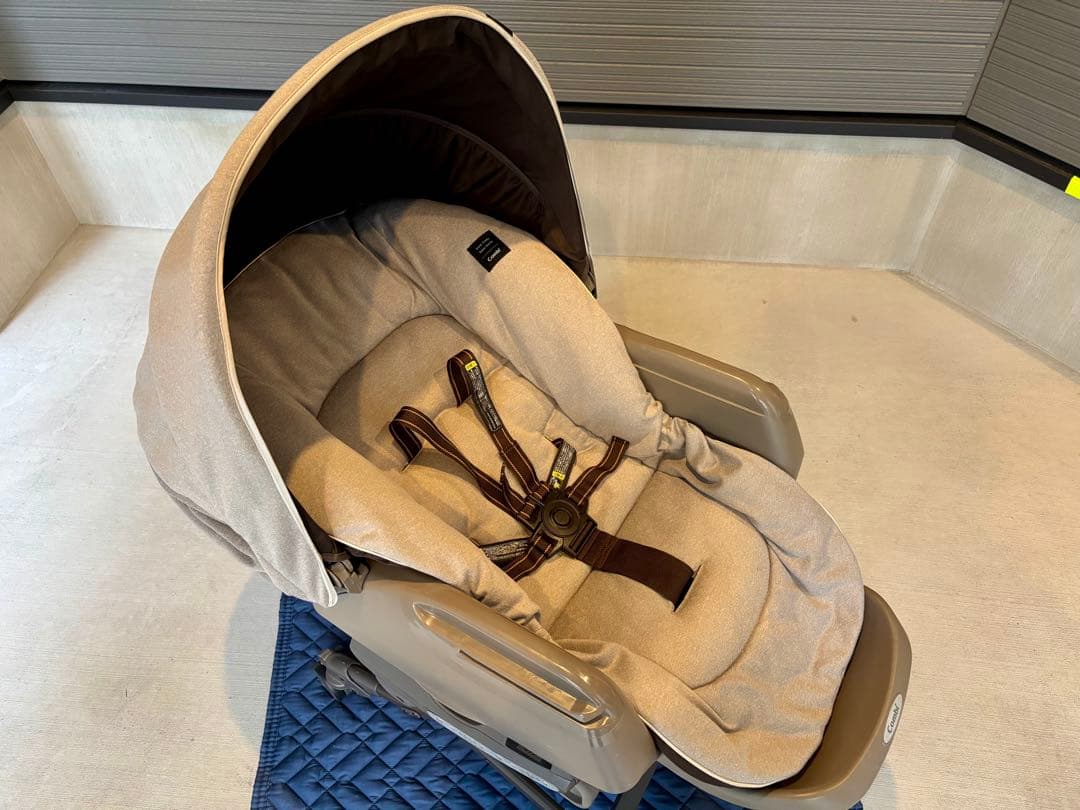 【美品】Combi コンビ ホワイトレーベル ネムリラ AT BEDi