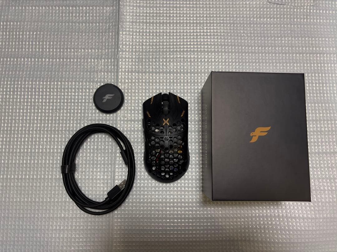 【訳アリ】Finalmouse ULX　Guardian Mサイズ　ミディアム