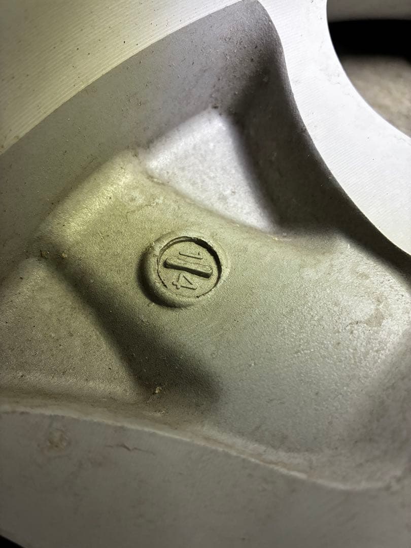 ランクル100 トヨタ純正　タイヤホイールセット 17インチ　ダンロップ