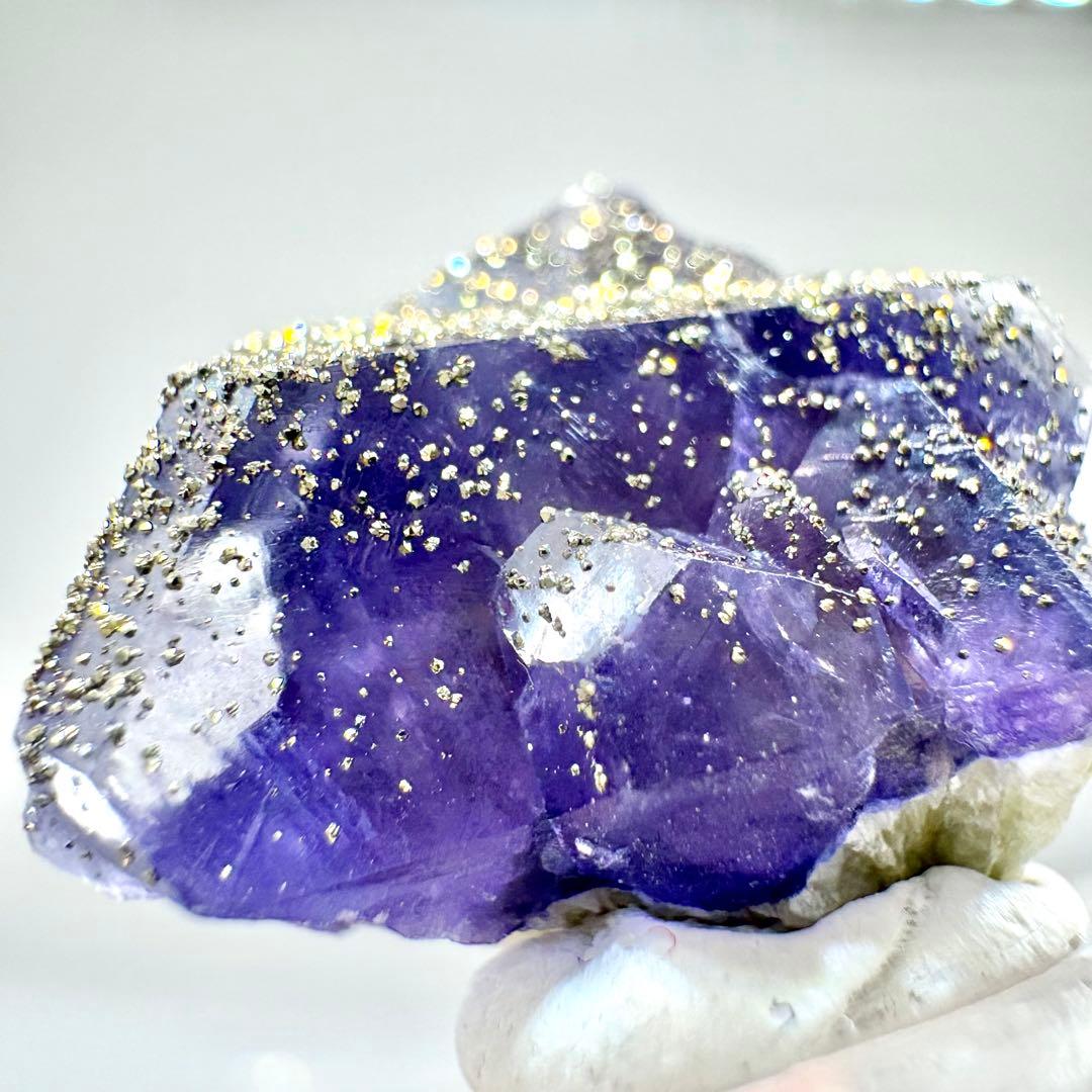 584 中国 内モンゴル産 フローライト&パイライト