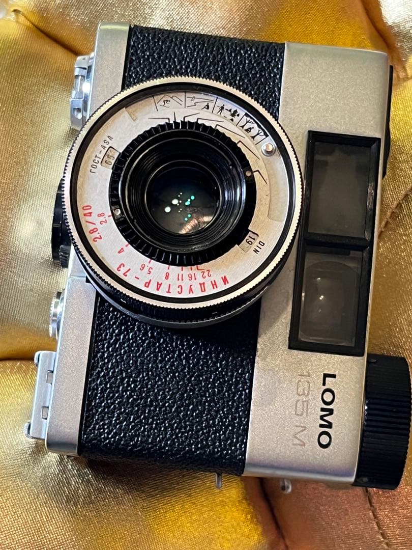 LOMO ゼンマイ式 INDUSTAR73 40mm f2.8 動作品