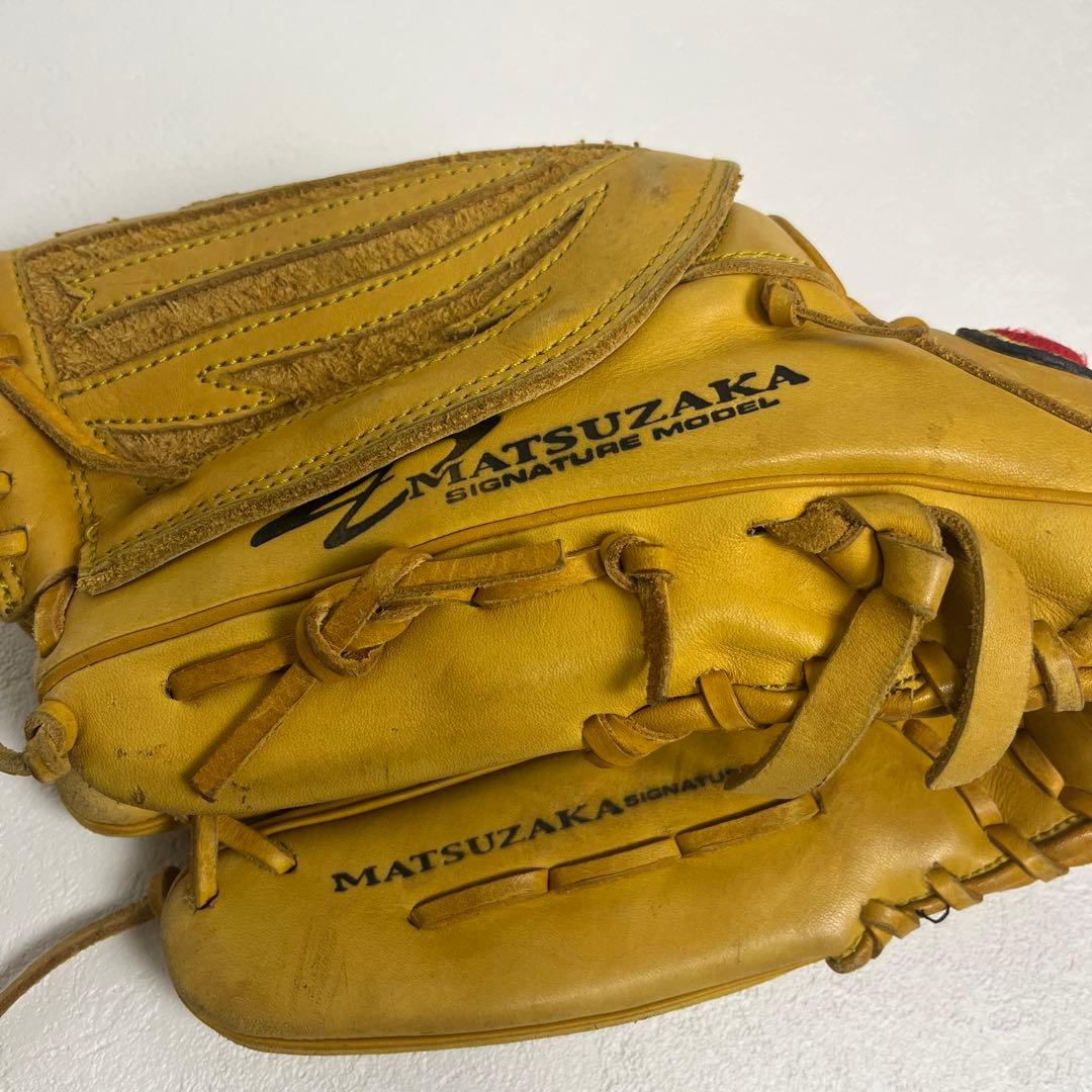 ★希少　ナイキ　グローブ　一般軟式投手　左投げ　松坂大輔　モデル　野球　イエロー