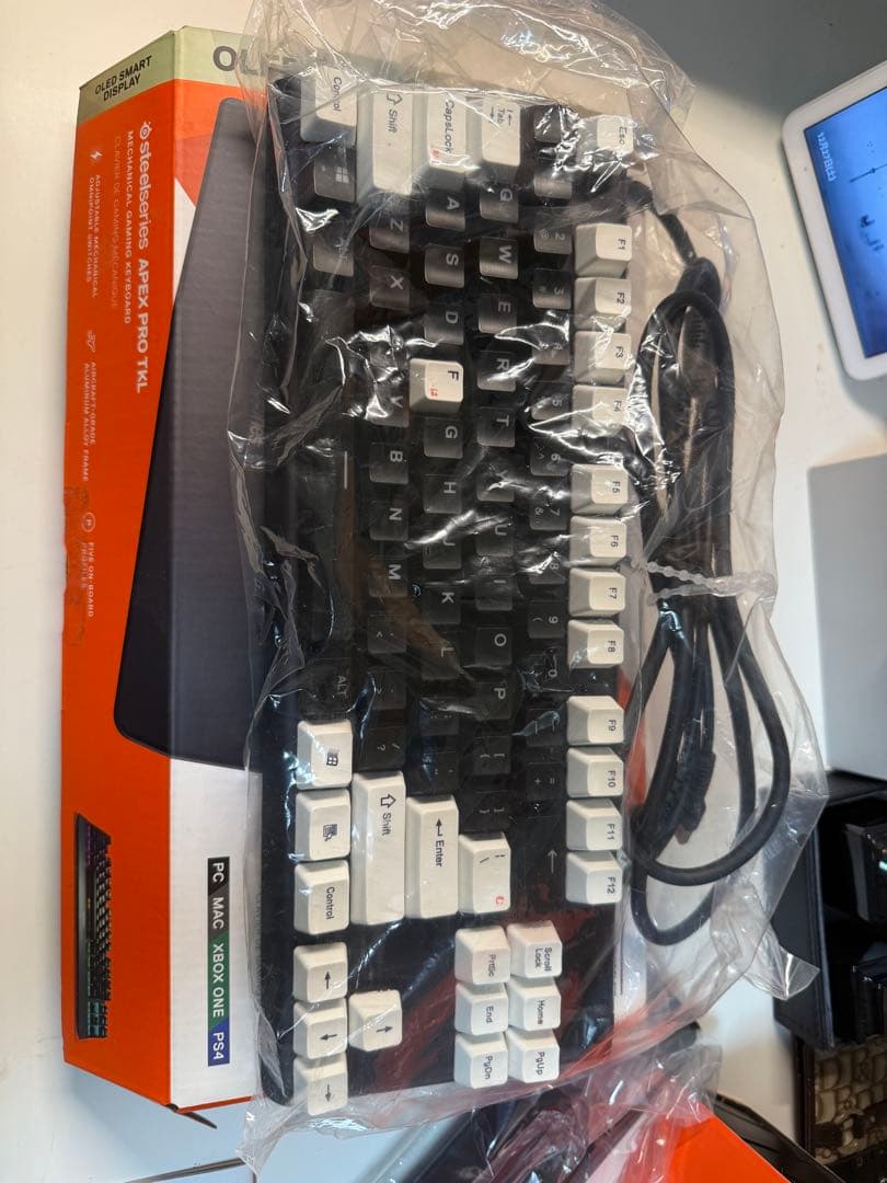 超激レアZOWIE Divina ピンクApex Pro TKLArctis5