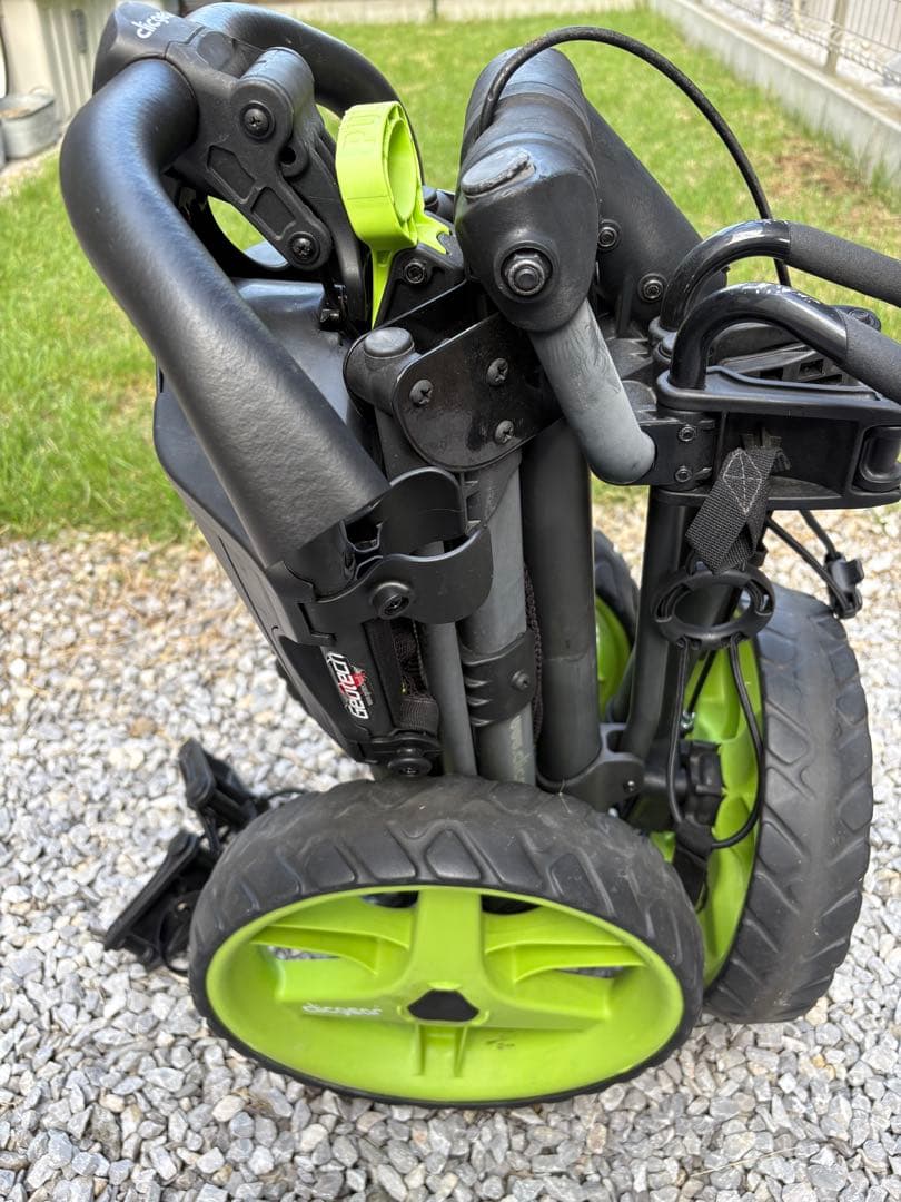 clicgear: ゴルフ手押しカート(折りたたみ式) 豪