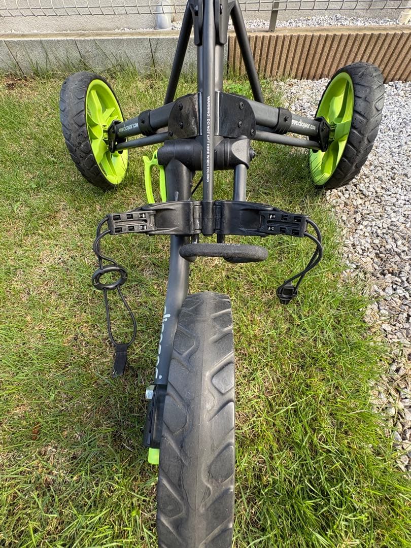 clicgear: ゴルフ手押しカート(折りたたみ式) 豪