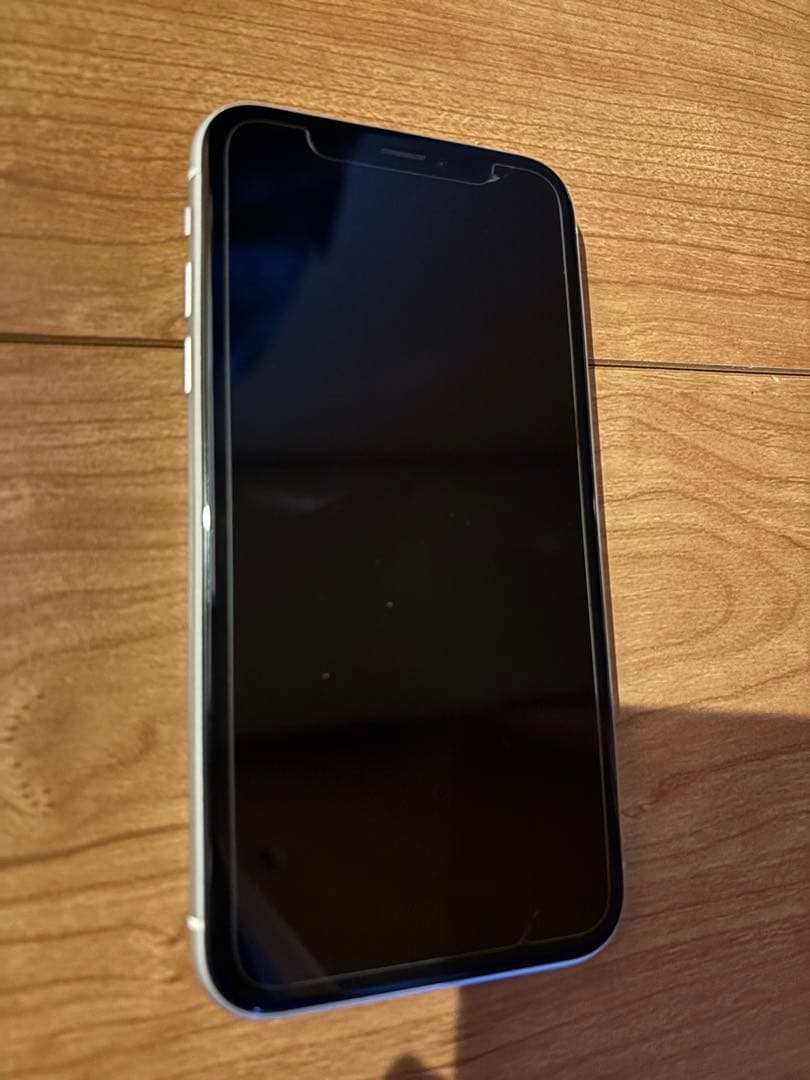 SIMフリー　Apple iPhone XR ホワイト　64GB