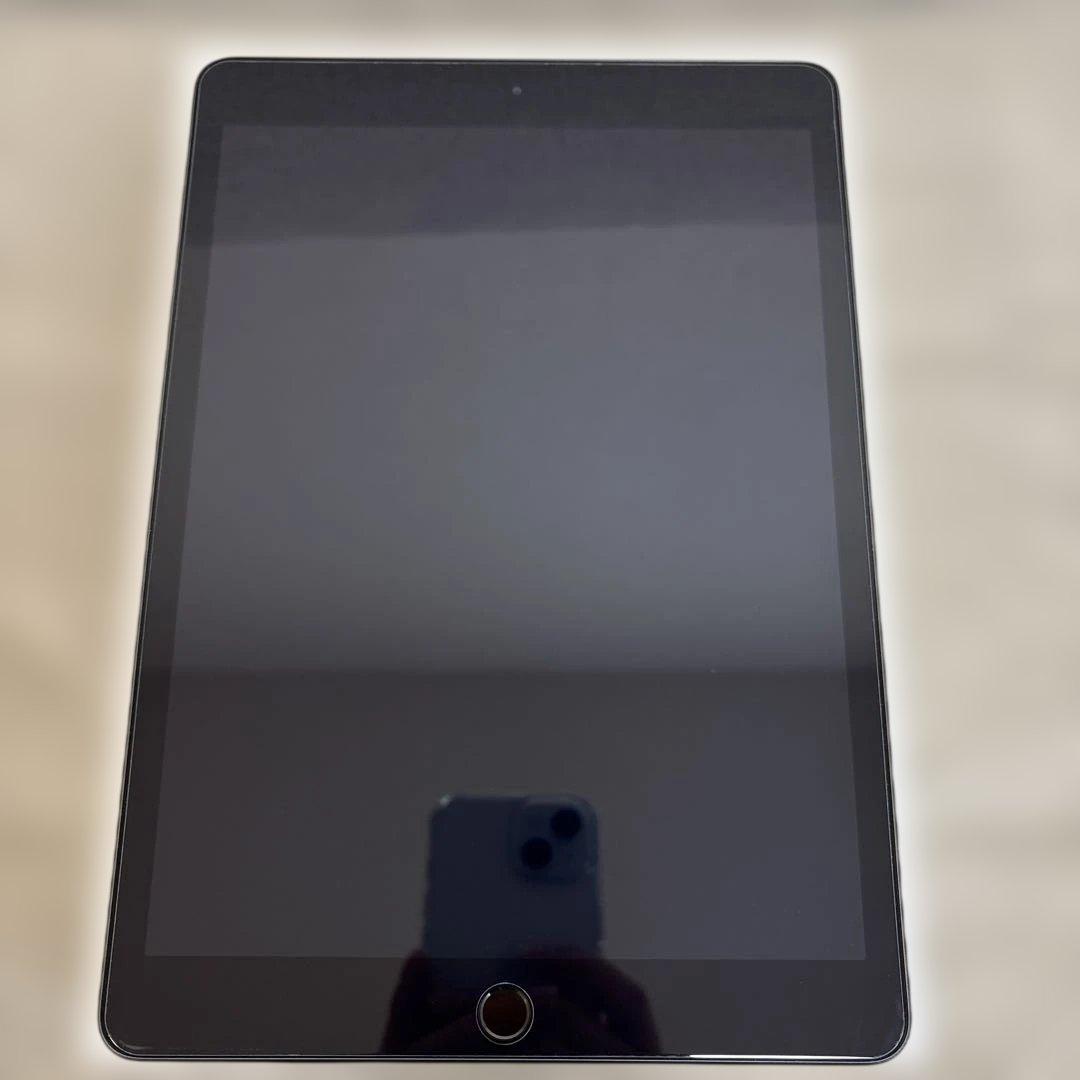 iPad 第8世代 128ギガ Wi-Fiモデル バッテリー95%