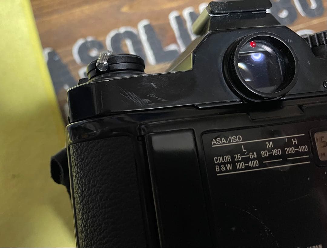 最終価格Nikon New FM2 50mm単焦点、36〜72ズーム、ストロボ付