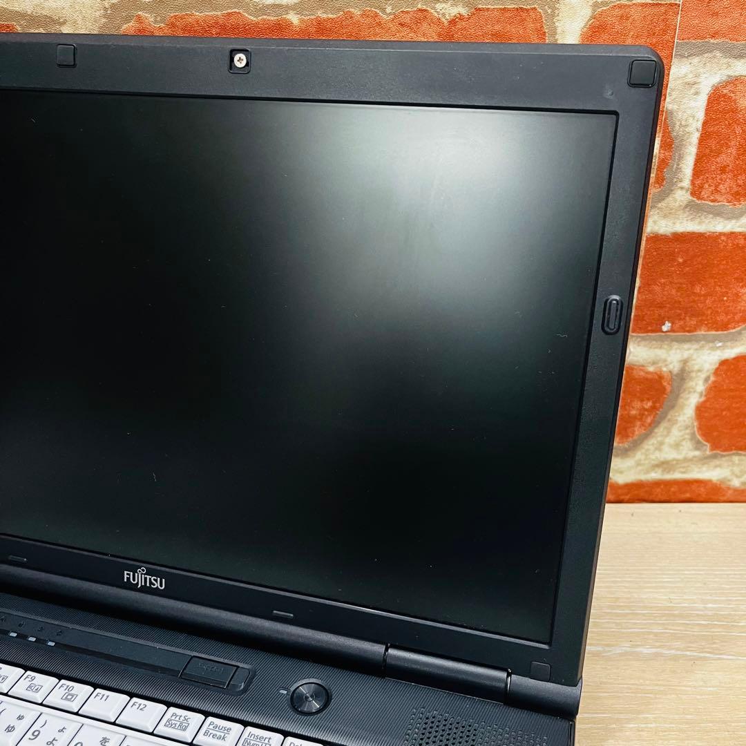 ⭐️K3046⭐️【FUJITSU】LIFE BOOK A5721E ノートパソコン