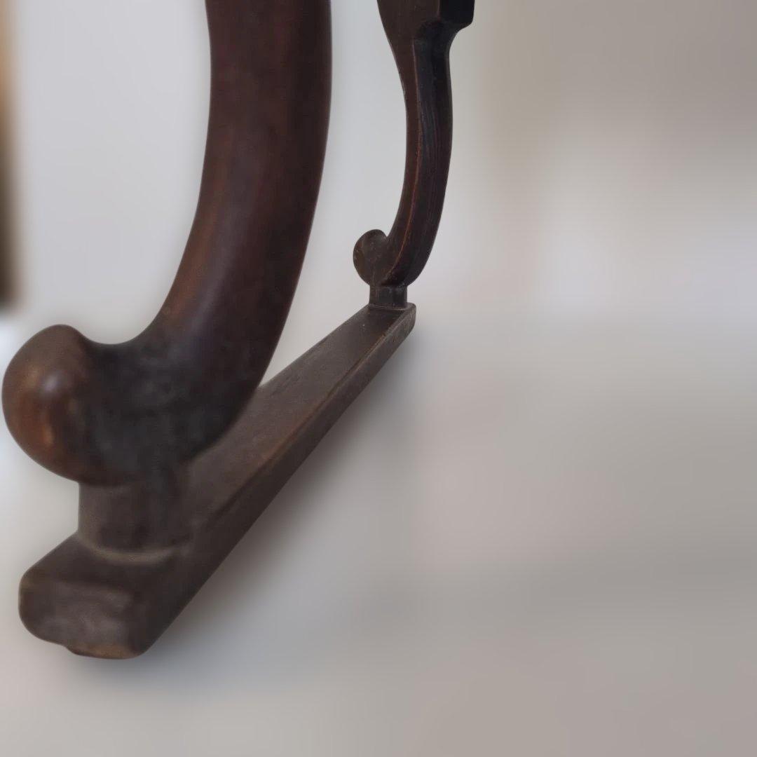 木製テーブル、飾り台