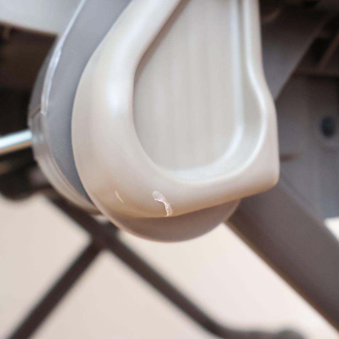 コンビ 電動 ネムリラ オートスウィングBEDi ヘーゼルベージュ