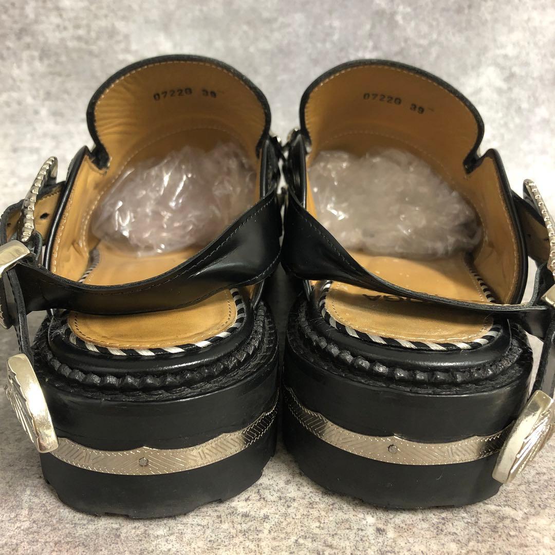 フォロー割■ TOGA PULLA ローファー バックル付き メタル