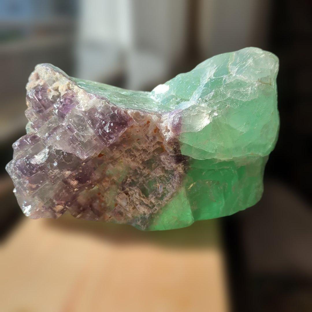 【年末特別セール60％OFF】大きなフローライト原石　パワーストーン　置物