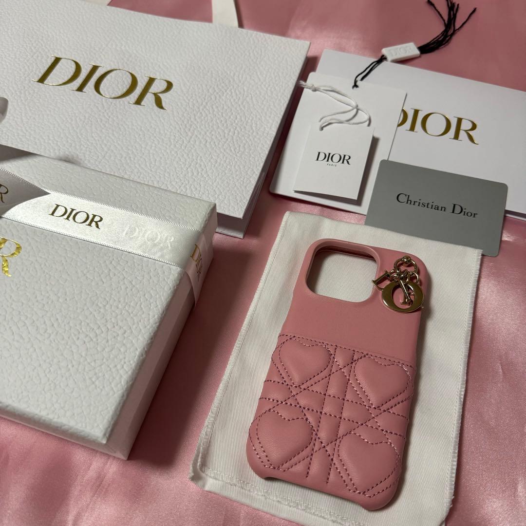 Lady Dior iPhone15Pro ケース ピンク ハートキルティング