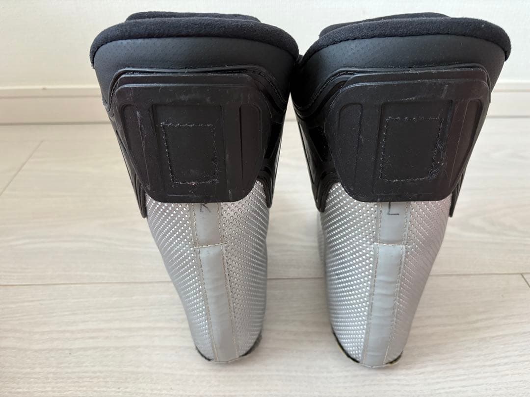 アトミック スキー ブーツ 24.0-24.5 cm ジュニア