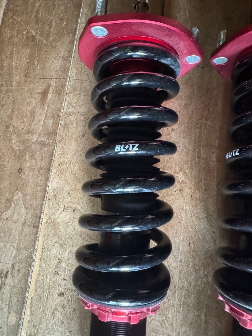 のん 22クラウン 220系クラウン BLITZ 車高調