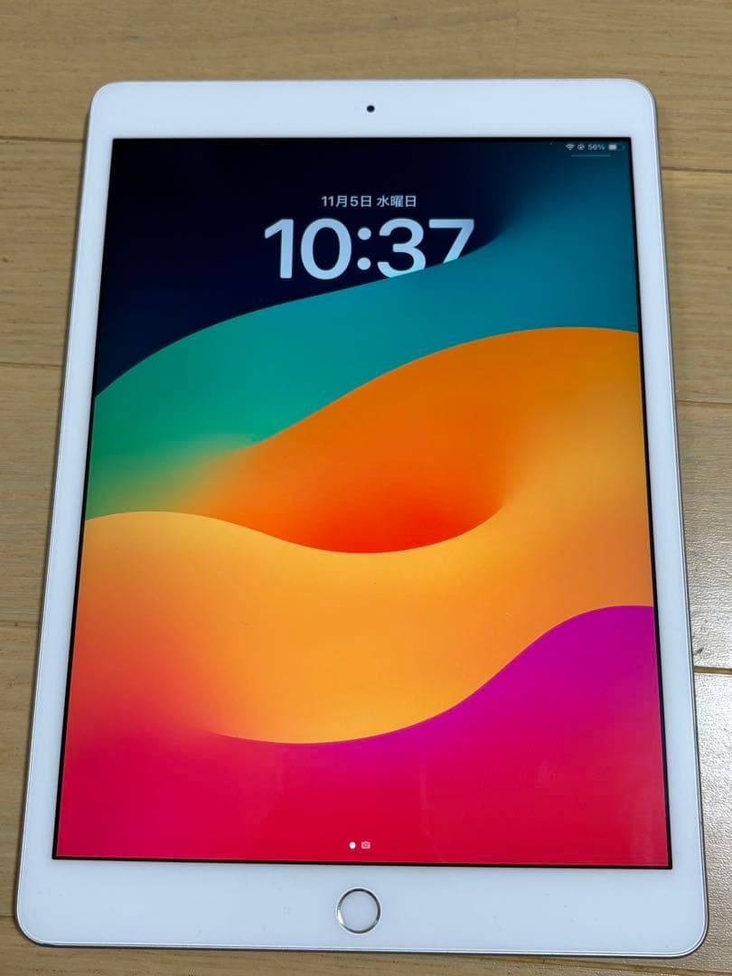 Apple iPad シルバー　第7世代　32GB