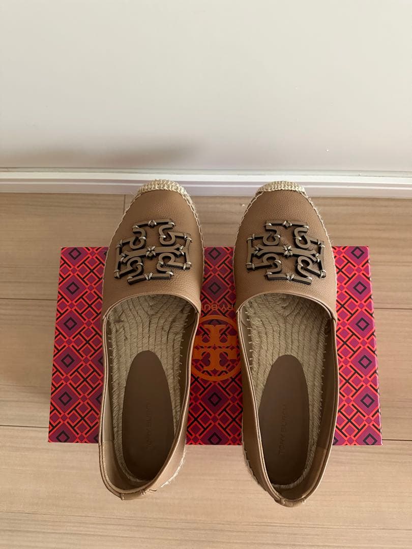 Tory Burch ベージュ エスパドリーユ