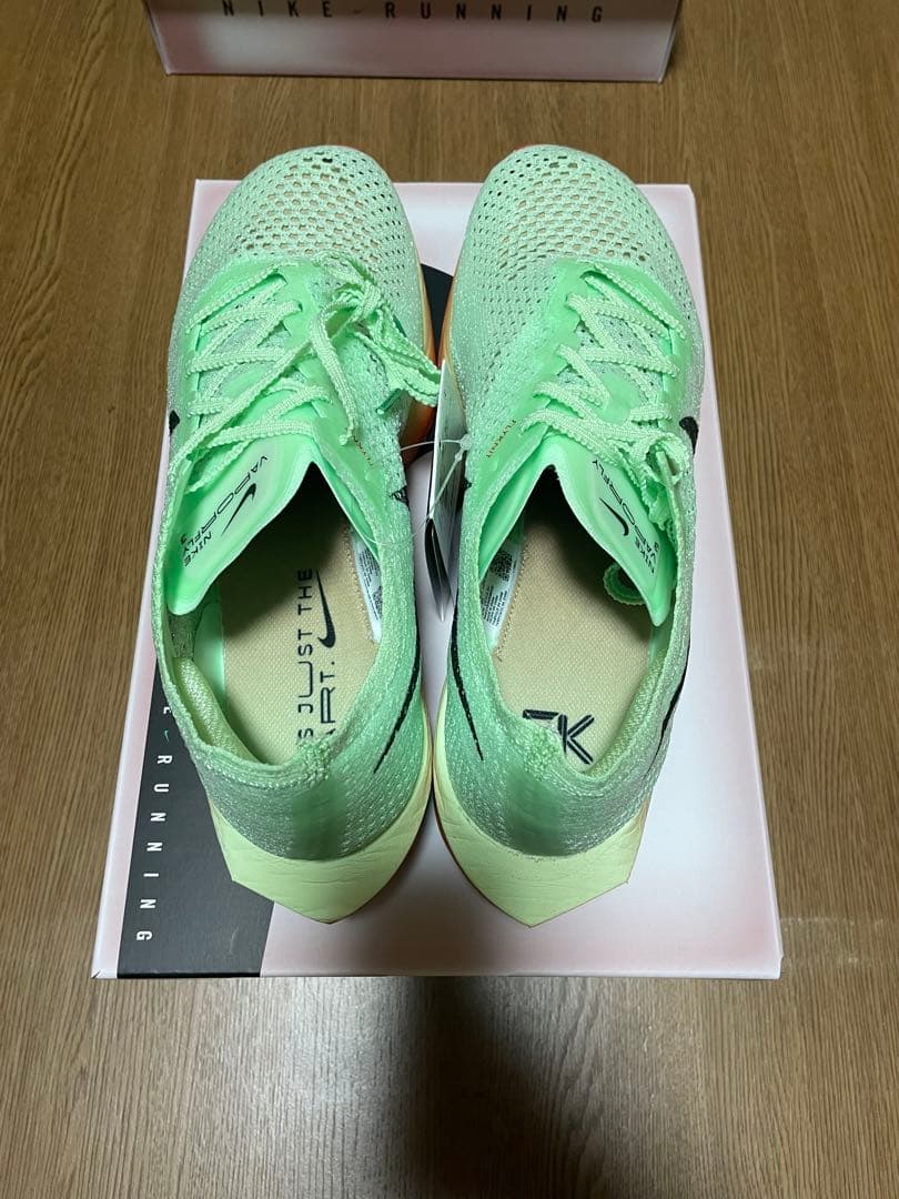 【新品未使用　28センチ　NIKEズームXヴェイパーフライ ネクスト%3