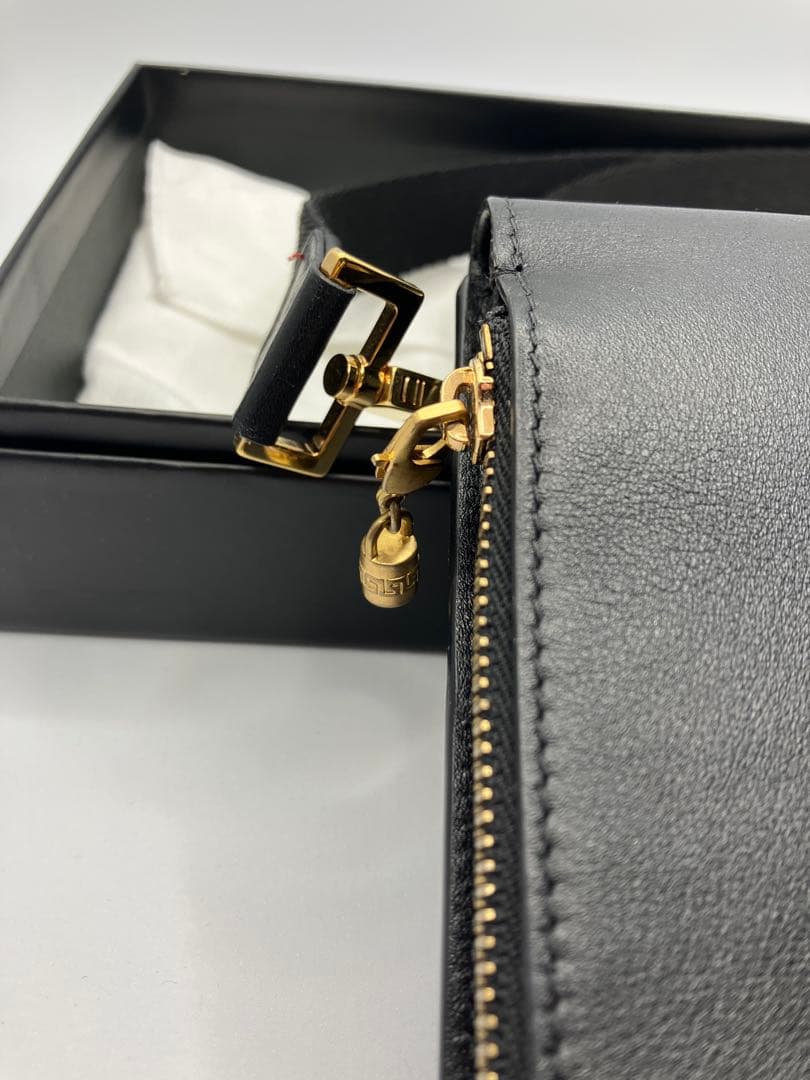 Versace ヴェルサーチ メデューサ スマホショルダーバッグカードケース