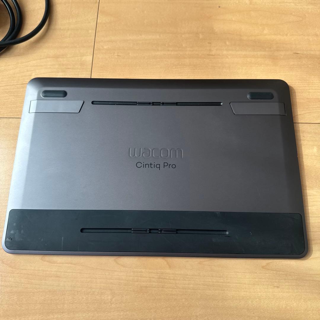 Wacom Cintiq Pro 本体 電源ケーブル付き