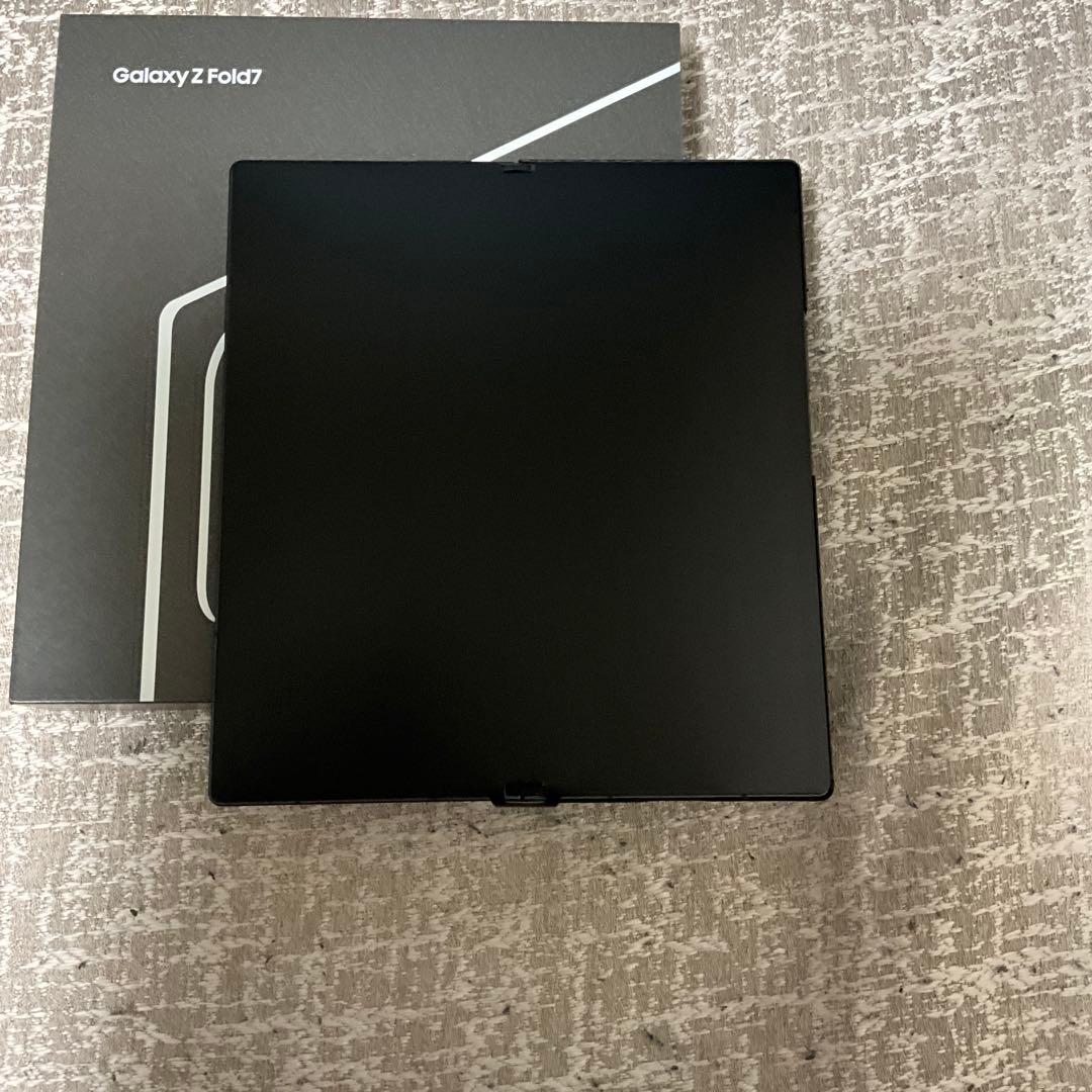 Galaxy Z Fold7 1TB SM-F966Q 国内SIMフリー