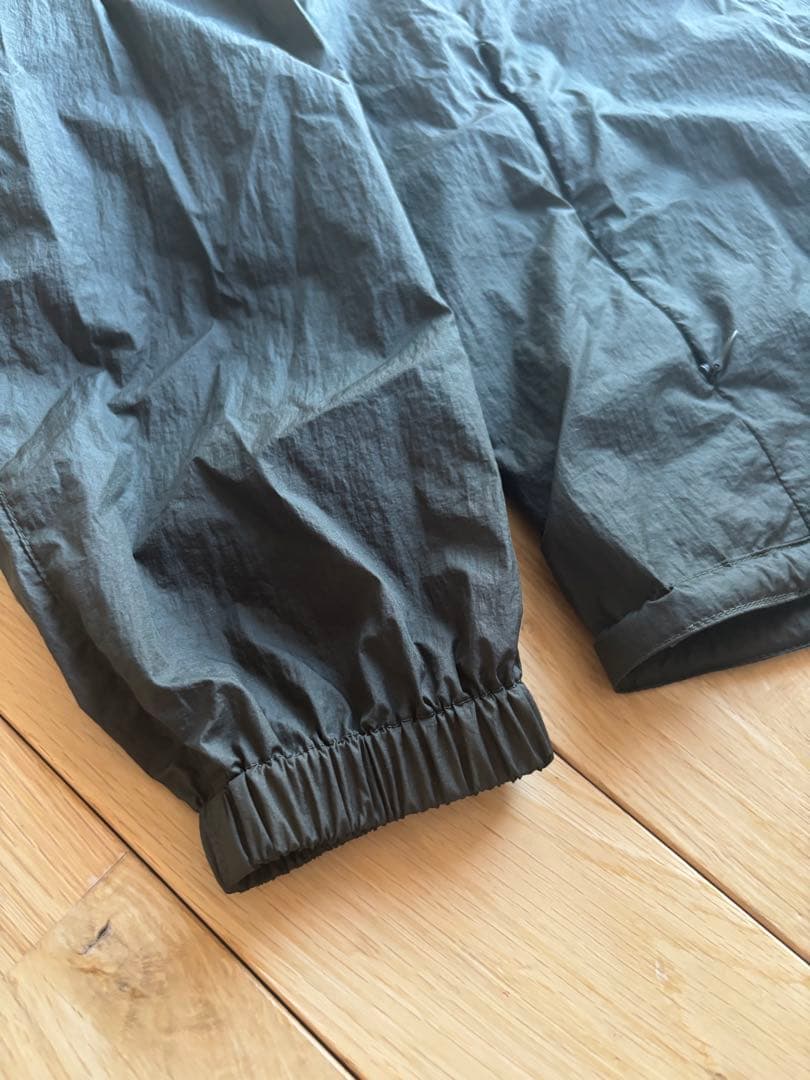 ※taka 未使用　HERNO ヘルノ ナイロンジャケット48 カーキ