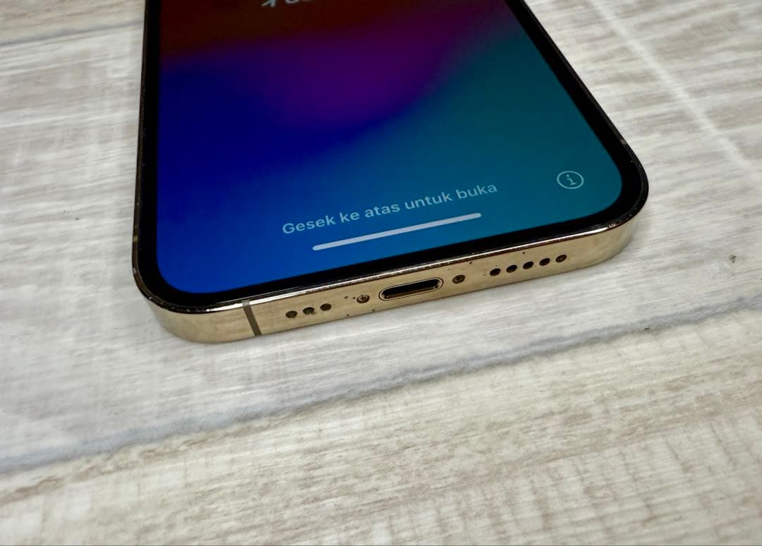 ⭐︎フフ⭐︎Apple iPhone 12 Pro 256GBゴールド 背面割