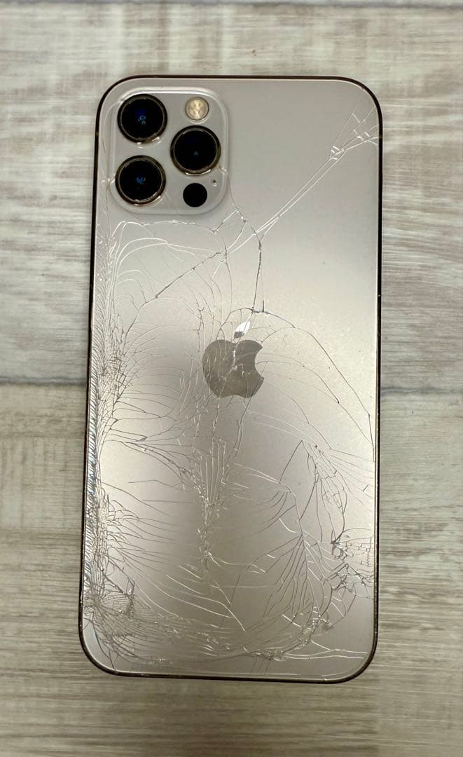 ⭐︎フフ⭐︎Apple iPhone 12 Pro 256GBゴールド 背面割