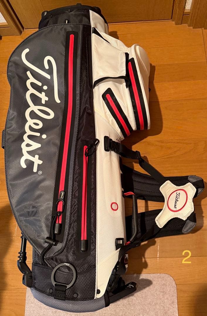 Titleist スタンドバッグ ホワイト/ブラック/レッド