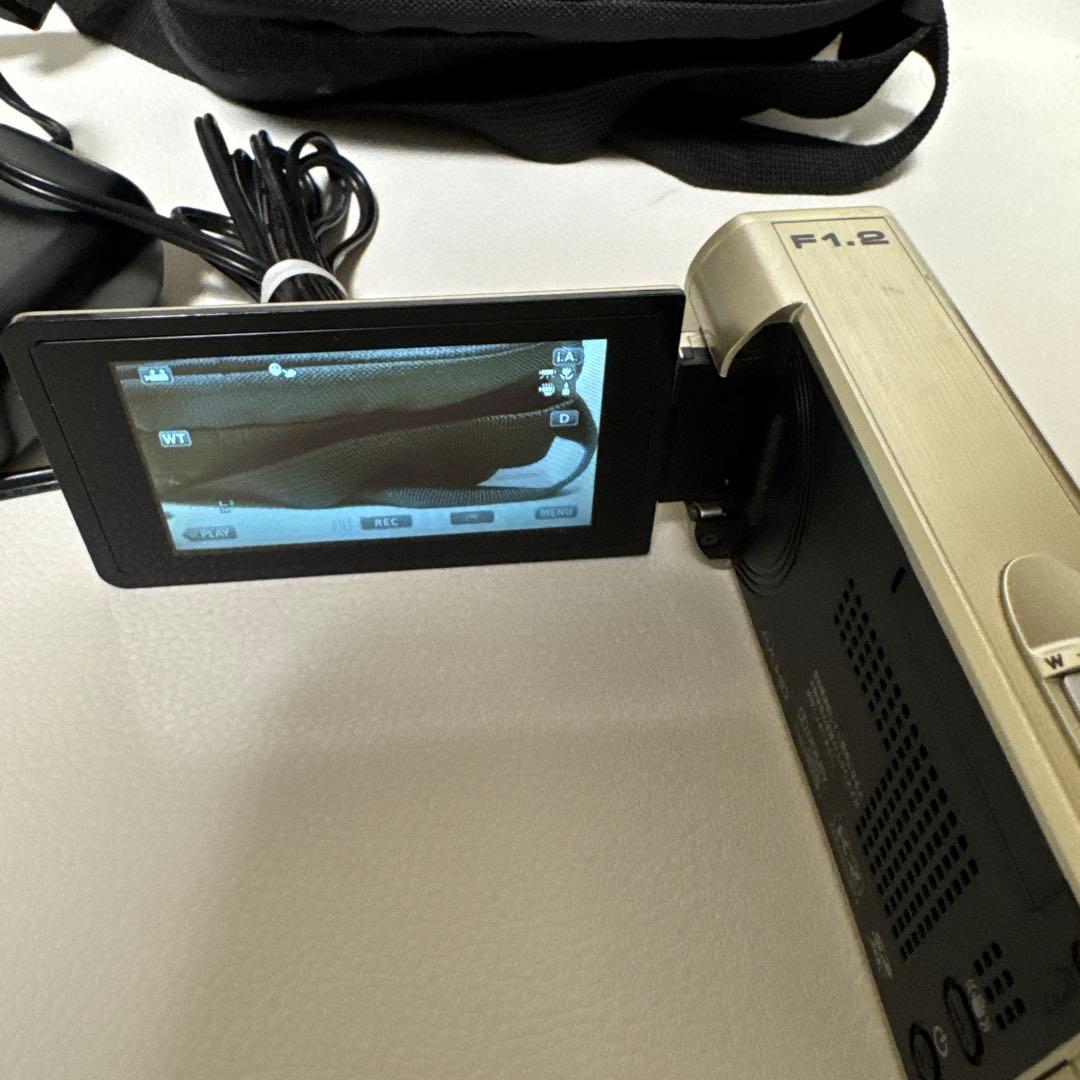 JVC Everio 12メガピクセル コンパクトデジタルカメラ