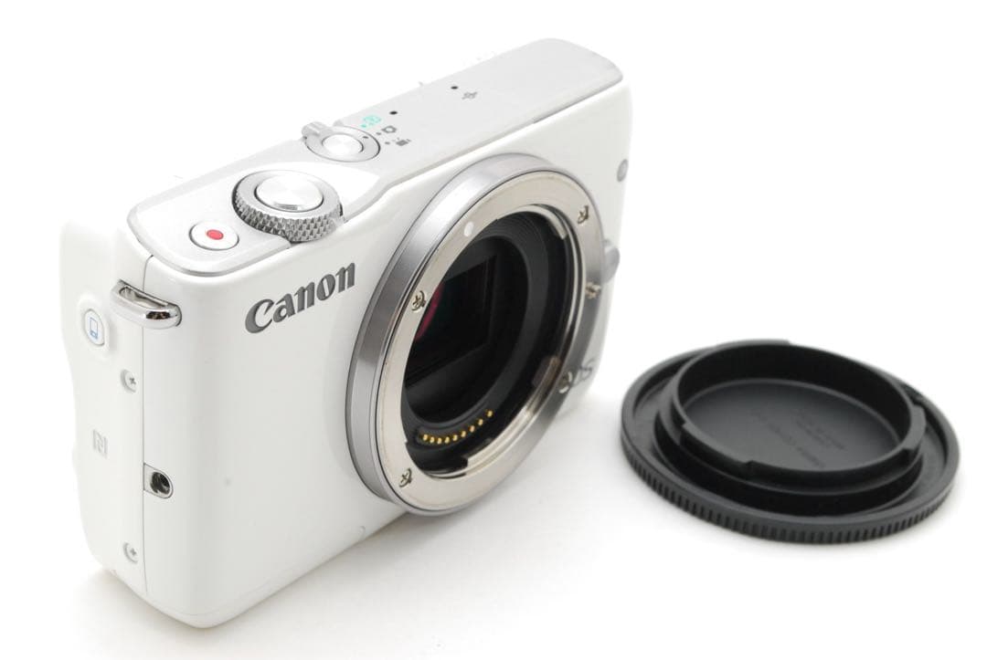 ✨極美品✨Canon キャノン EOS M10❤️超小型軽量ミラーレス！