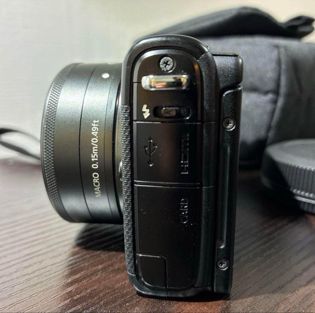 Canon EOS M100ミラーレスカメラ 22mmレンズ付き