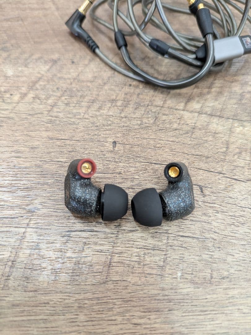 【美品.2/15まで】SENNHEISER IE300 ゼンハイザー