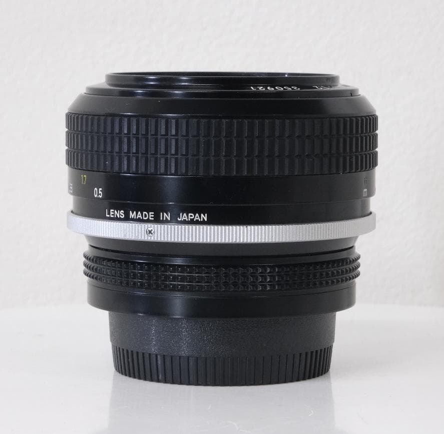 レンズ(単焦点) Nikon Nikkor 55mm f/1.2