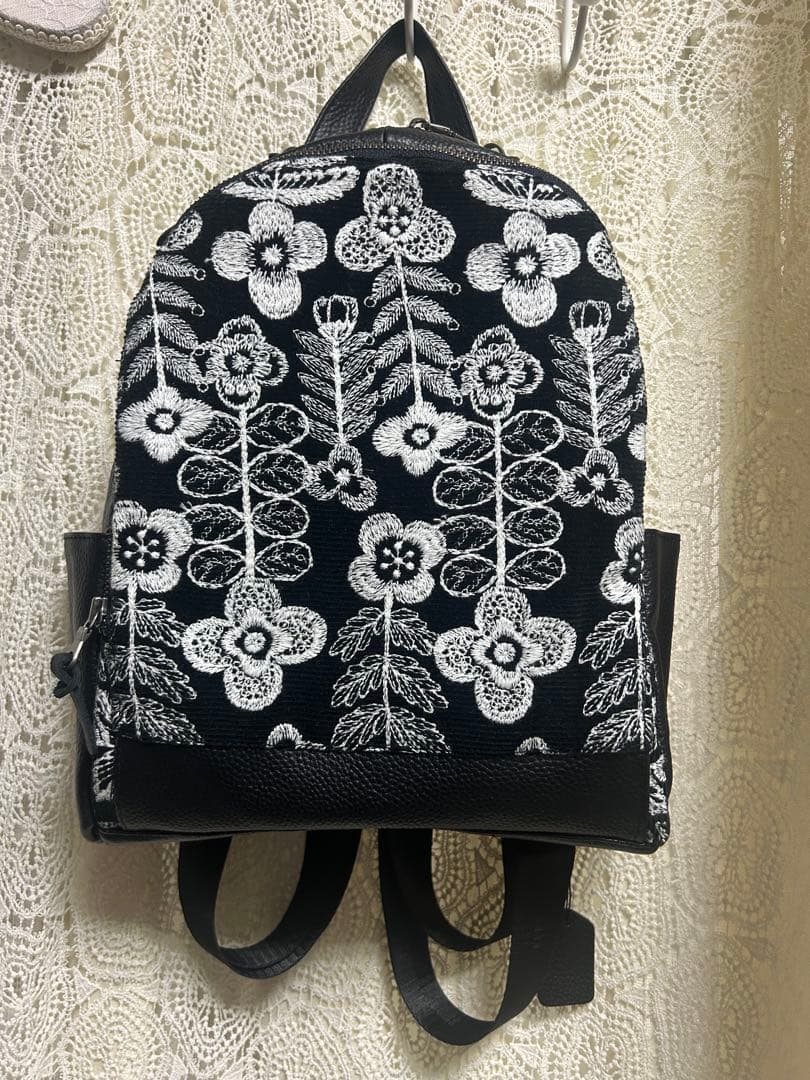 50820Ｄミナペルホネンハーフハンドメイド本革リュック swingガーデン