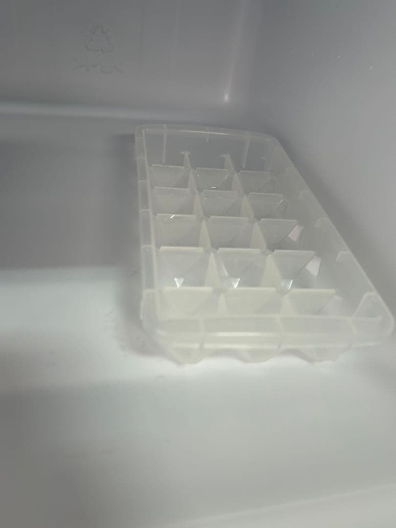 ハイセンス　HR-891HW 冷蔵庫　Ａ-708