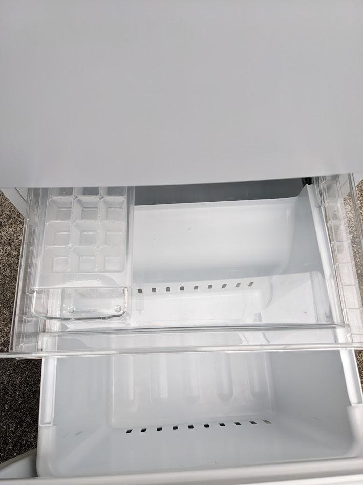 【全国送料無料】ヤマダ電機 YRZ-F15G1 156L 冷蔵庫 2020年製