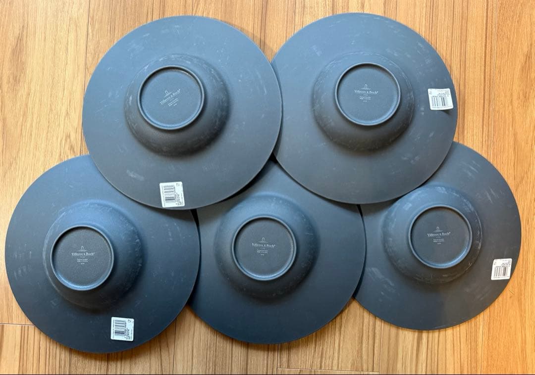 ビレロイ&ボッホ マニファクチャー ロック パスタ プレート ブラック 5枚