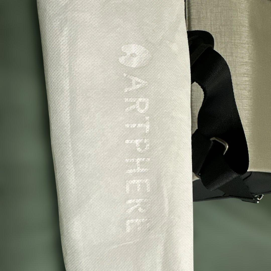 ARTPHERE ブラック ショルダーバッグ