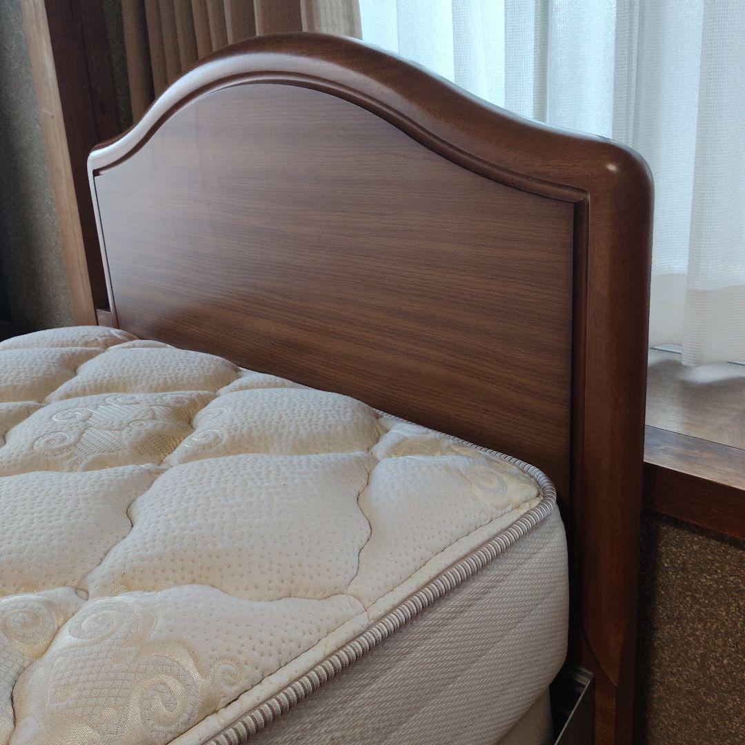 kINGSDOWN CROWN INPERIAL ベッド